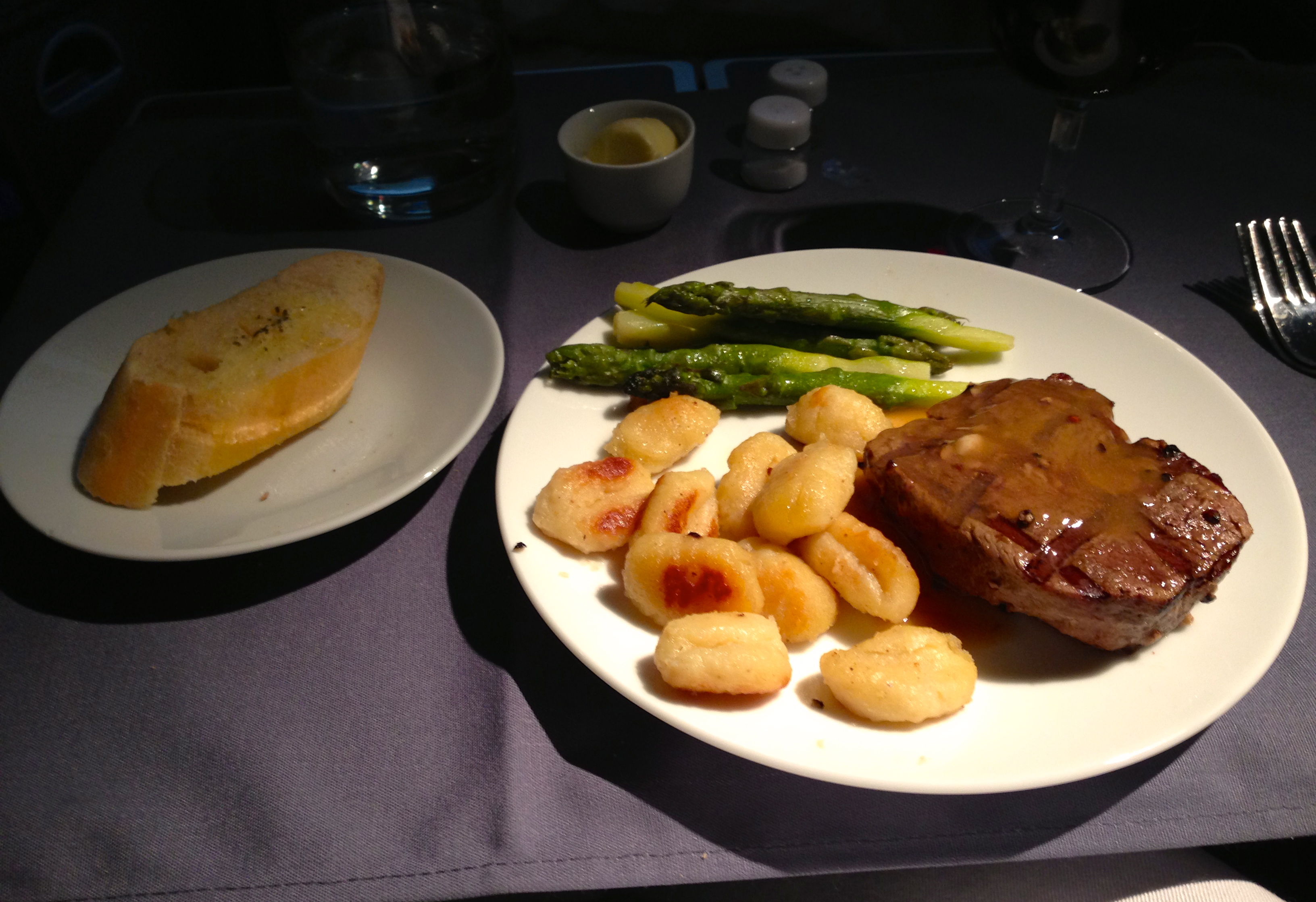 United First Class Main Course